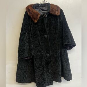 Borre Vintage Faux Lamb with fur Collar